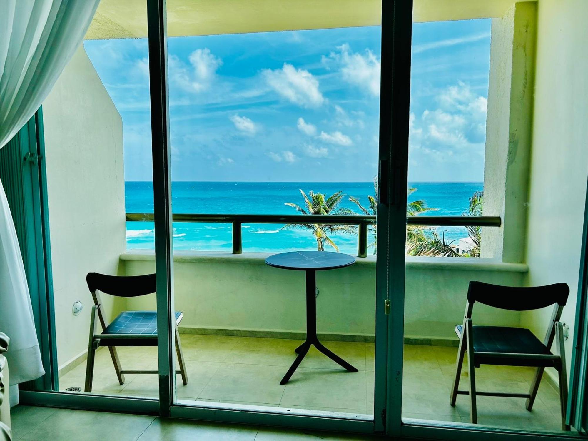 The Suites Of Solymar Cancún Exterior foto
